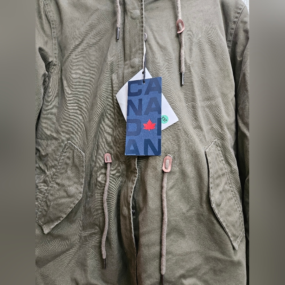 Canadian Green Hooded Parka Jacket - Picture 3 of 11